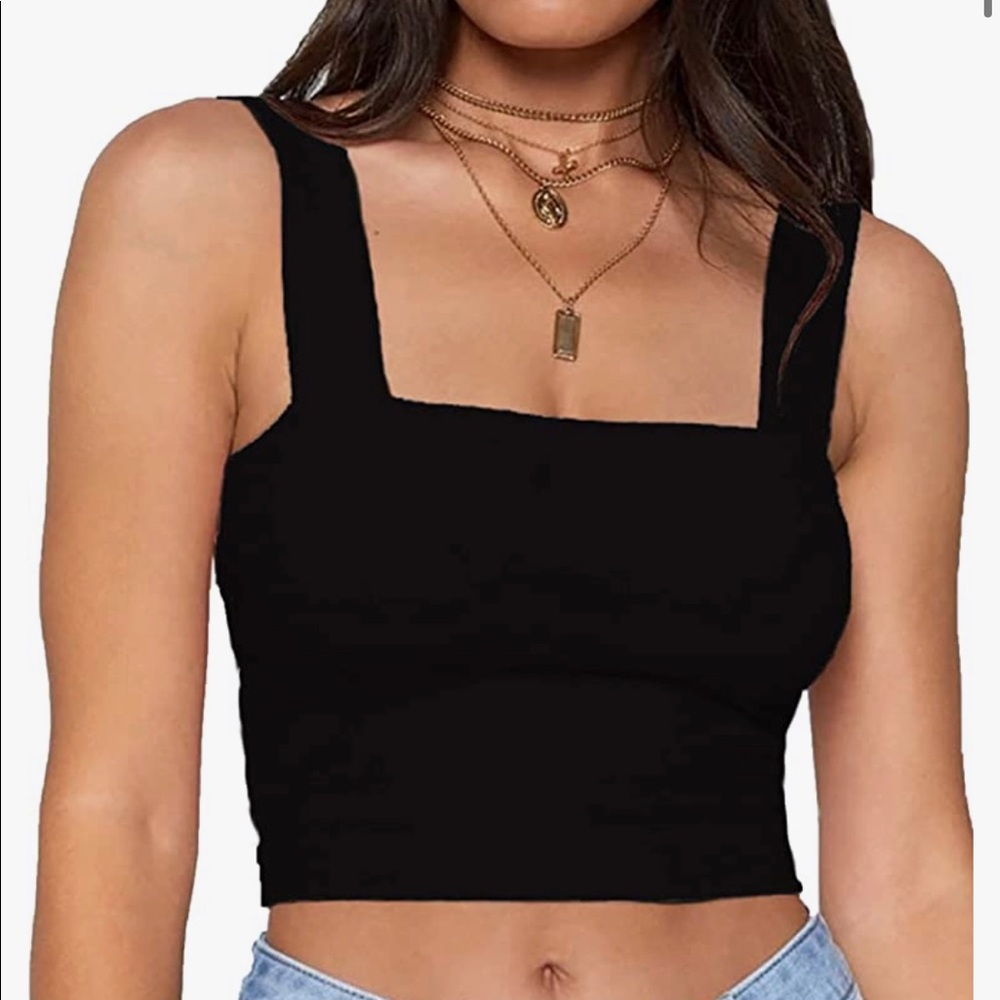 Square neck cropped top